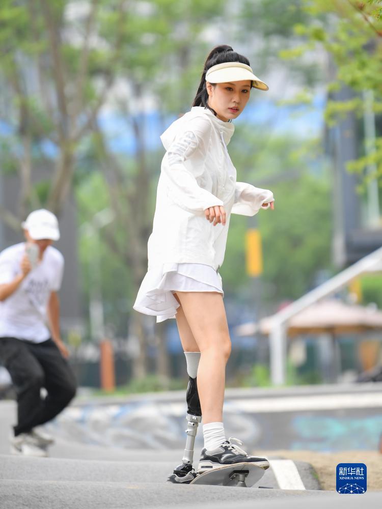 下载bb足球